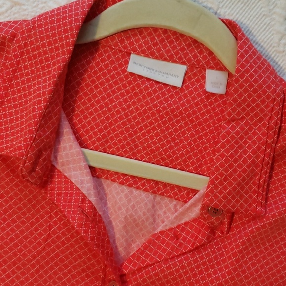 Very cool orange button down shirt - Picture 5 of 6